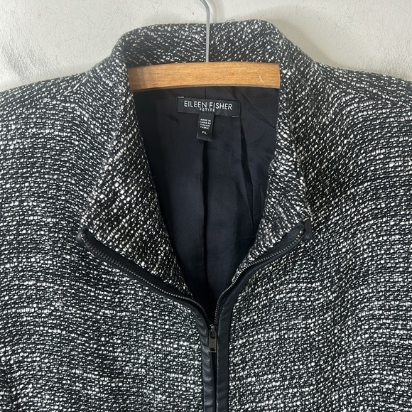 EILEEN FISHER Black White Tweed Zippered Leather Trim Jacket Size Petite Large - Picture 3 of 16